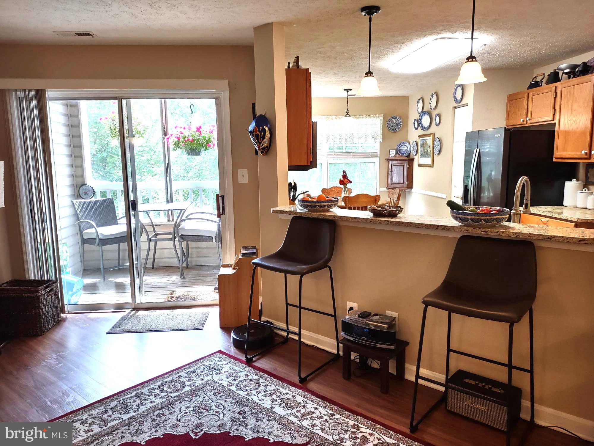 BAYLAND CONDO - Residential