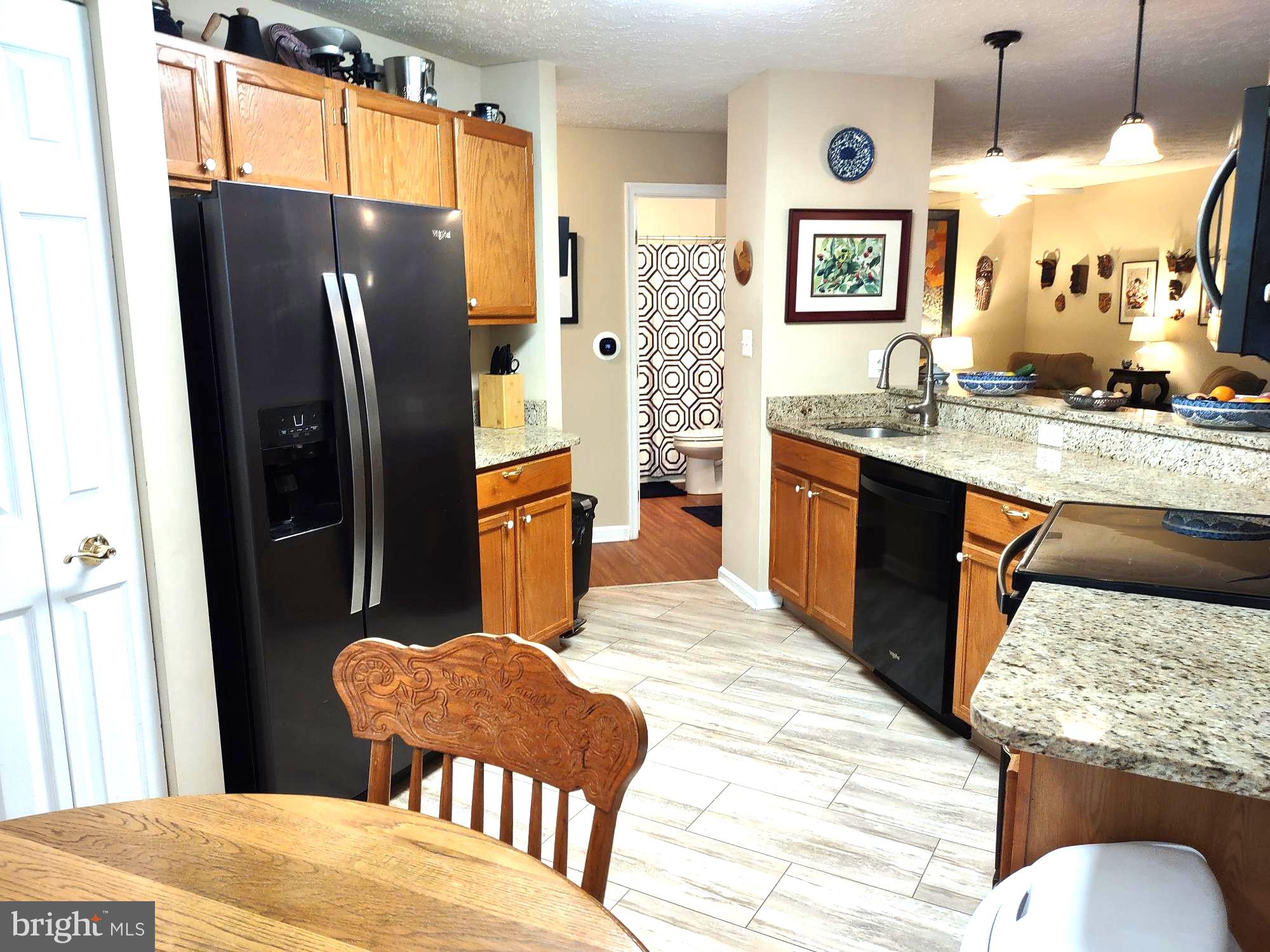 BAYLAND CONDO - Residential