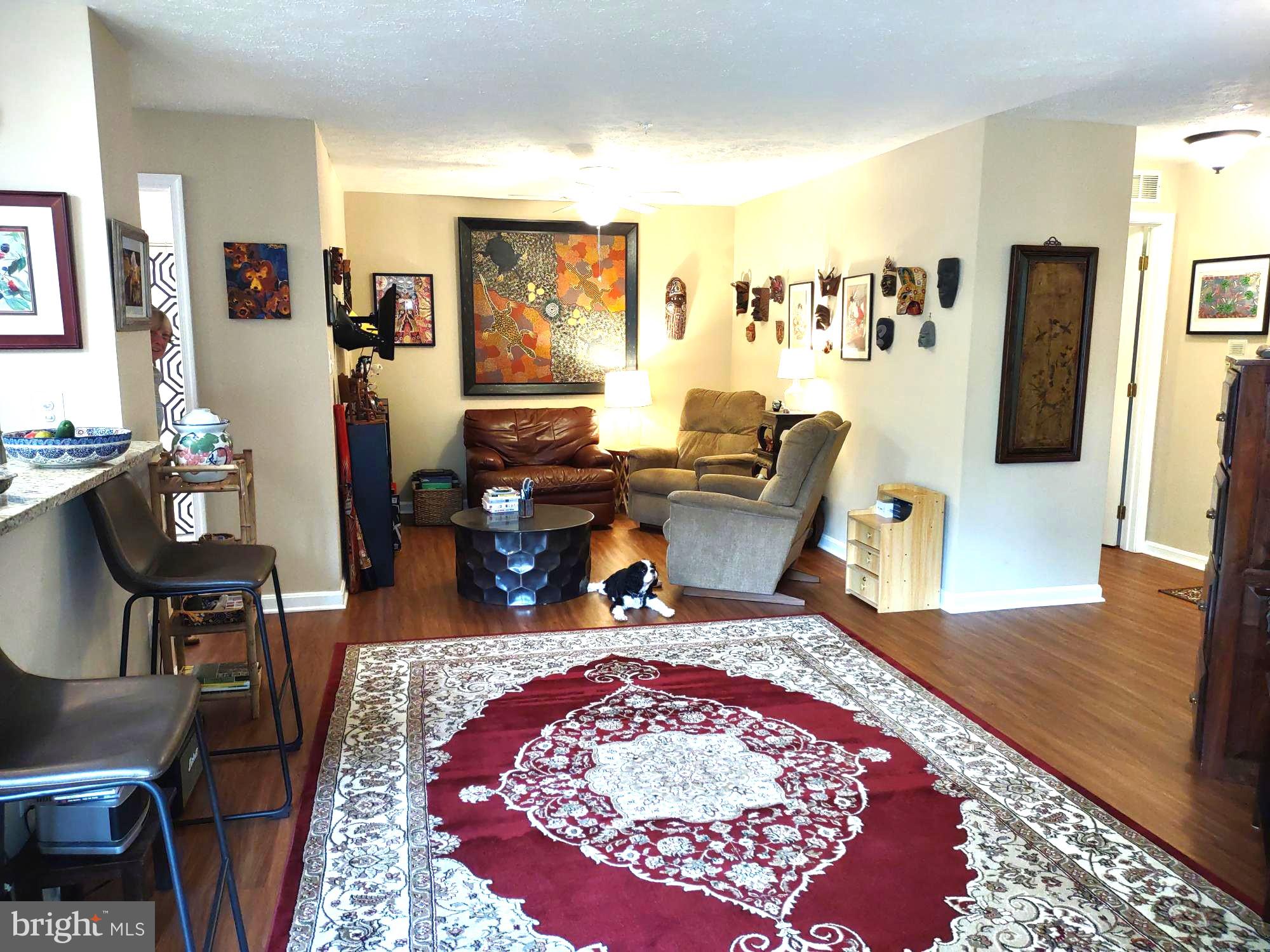 BAYLAND CONDO - Residential