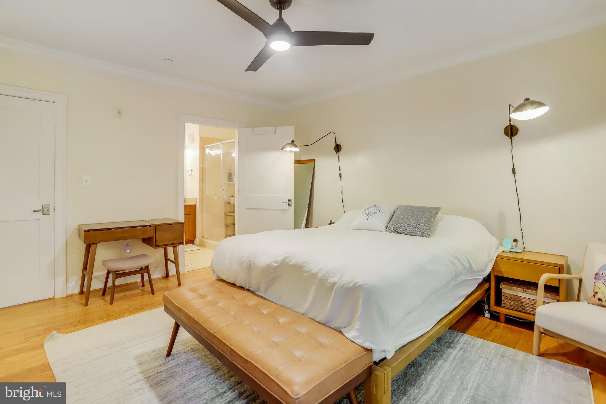 CLARENDON 3131 - Residential Lease