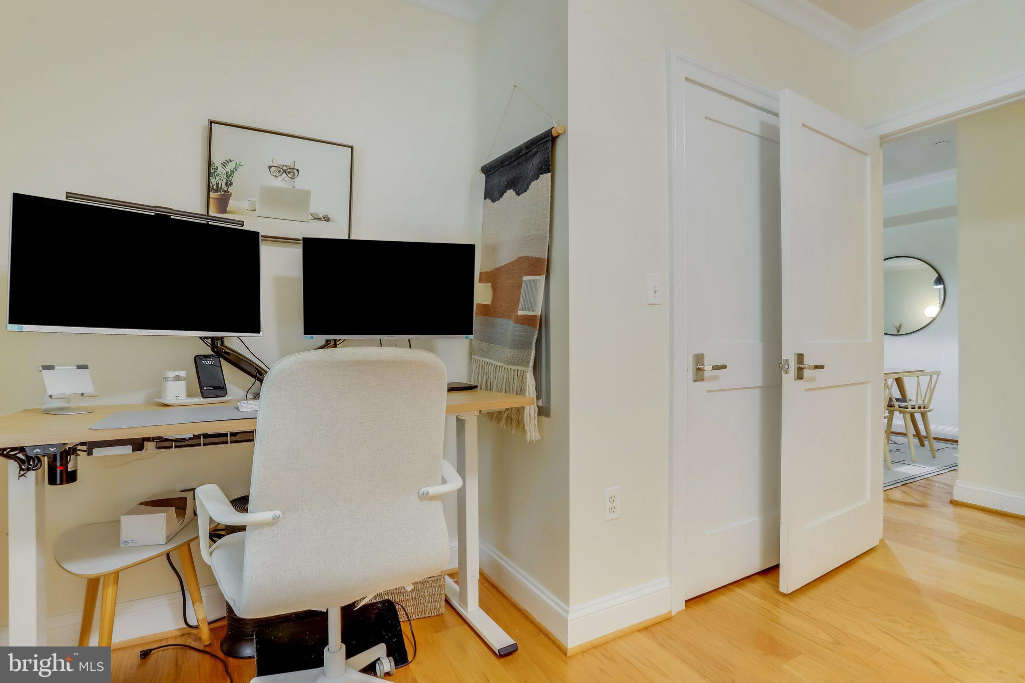 CLARENDON 3131 - Residential Lease