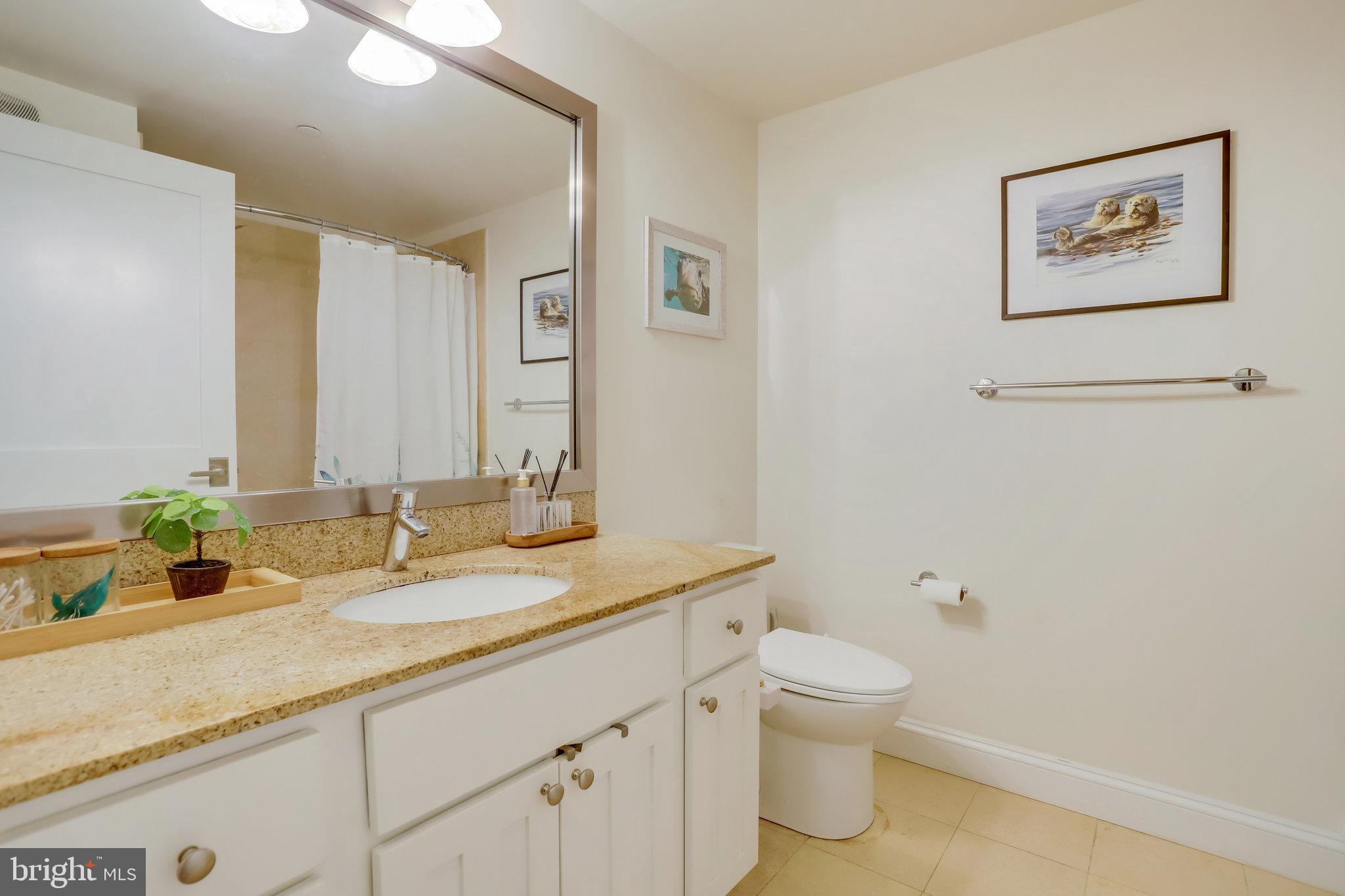 CLARENDON 3131 - Residential Lease