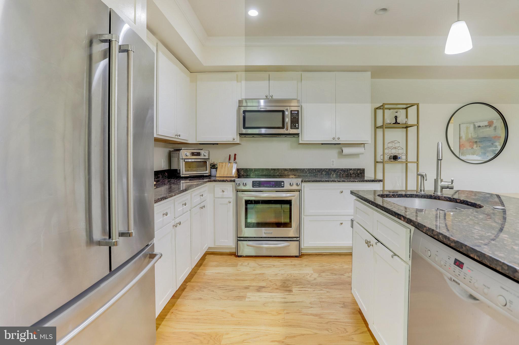 CLARENDON 3131 - Residential Lease