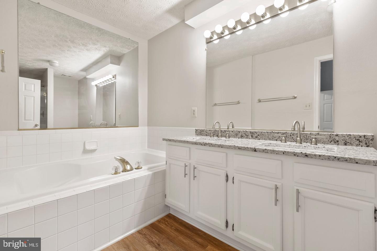 PARK RIDGE - Residential