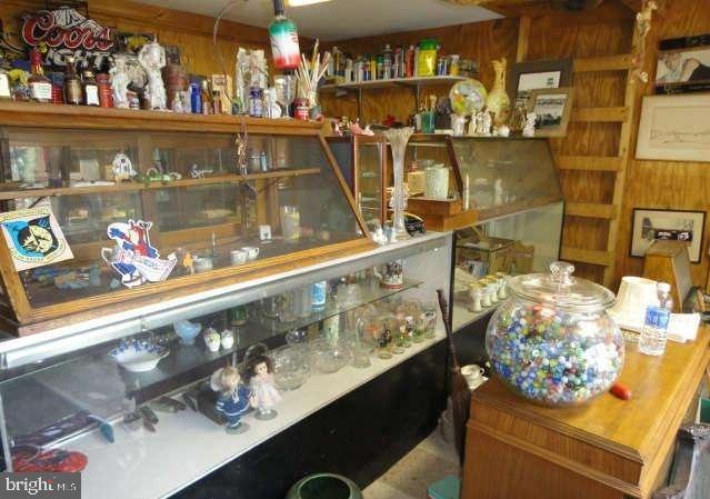 ROSEDALE - Commercial Sale