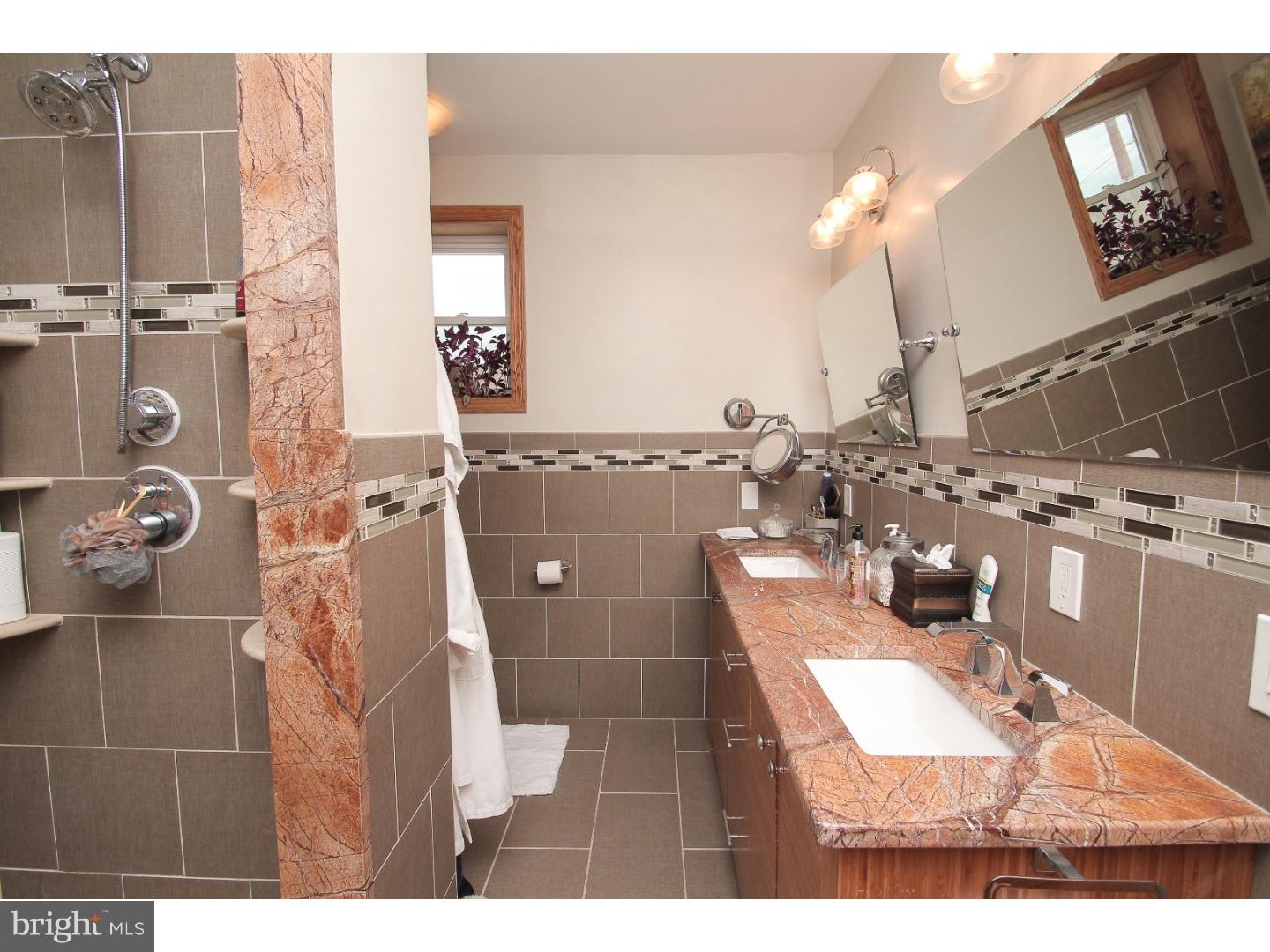 BRIDESBURG - Residential