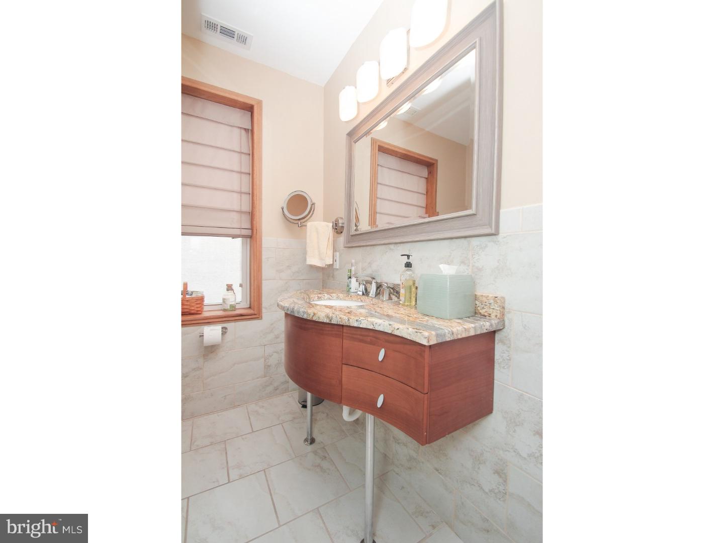 BRIDESBURG - Residential