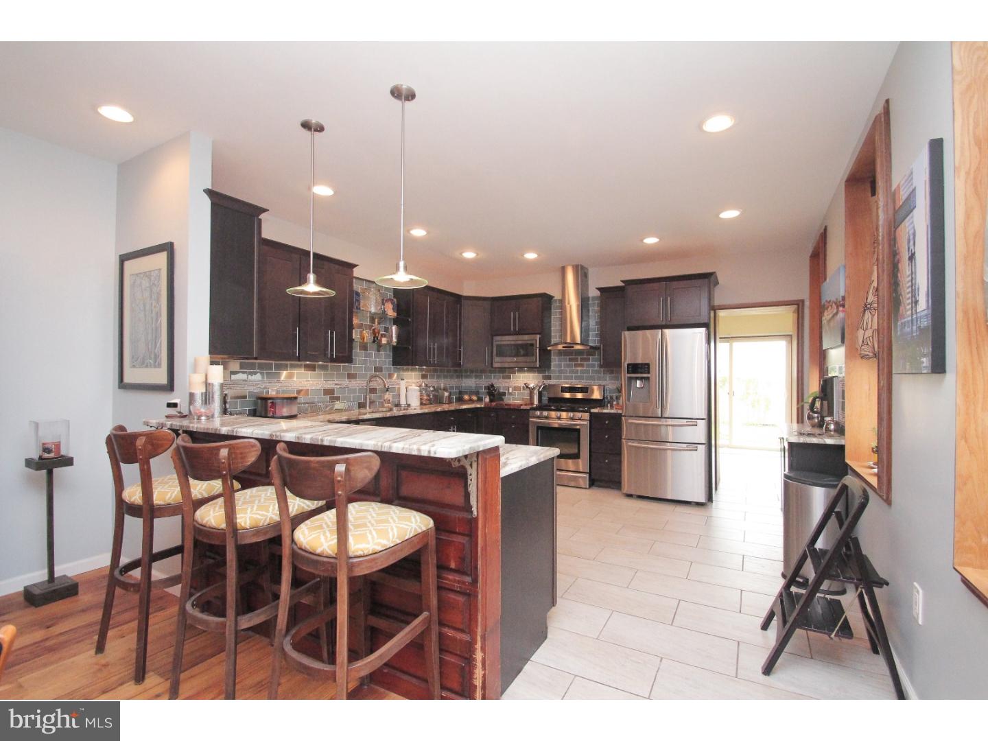 BRIDESBURG - Residential