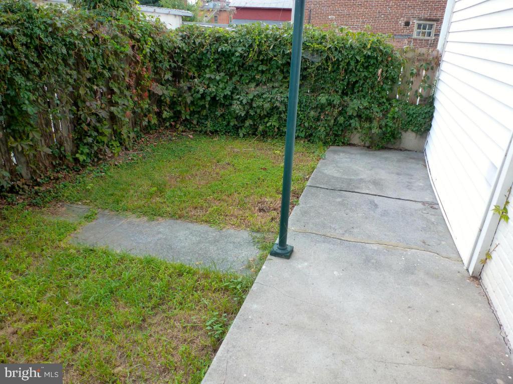 COLUMBIA - Commercial Sale