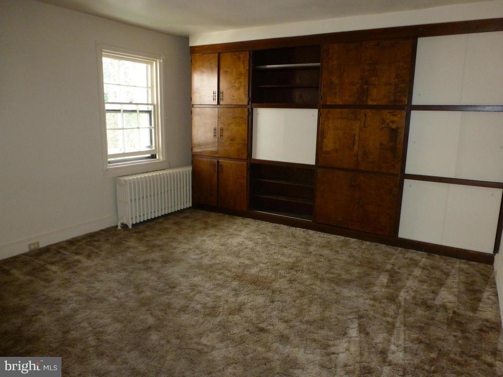 COLUMBIA - Commercial Sale