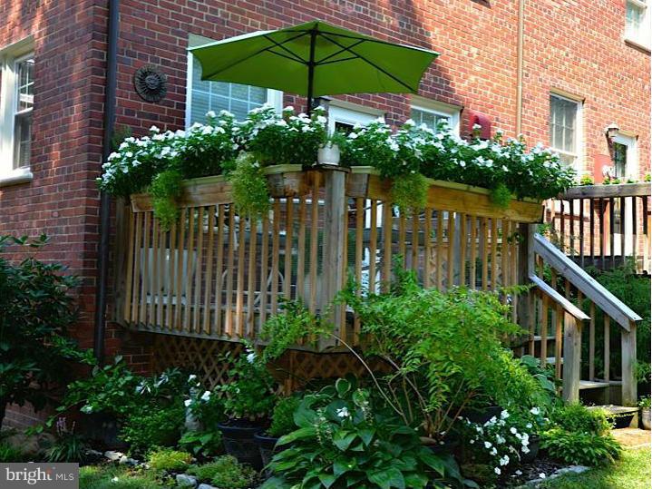 ARLINGTON VILLAGE - Residential