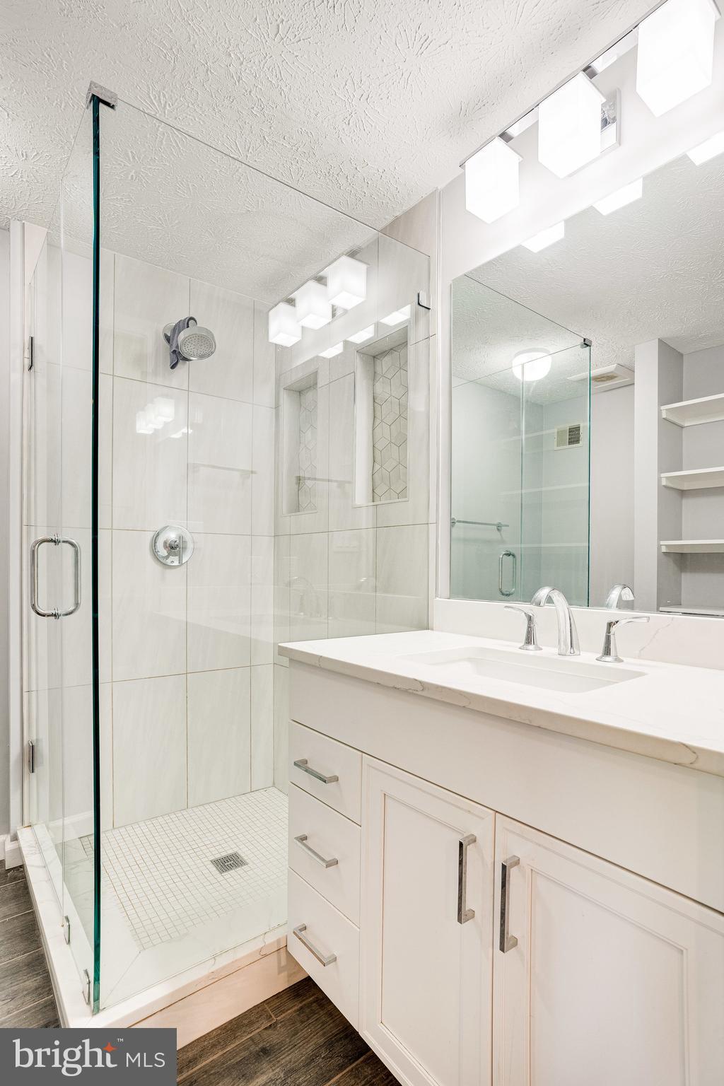 WUNDER'S CROSSROADS - Residential Lease