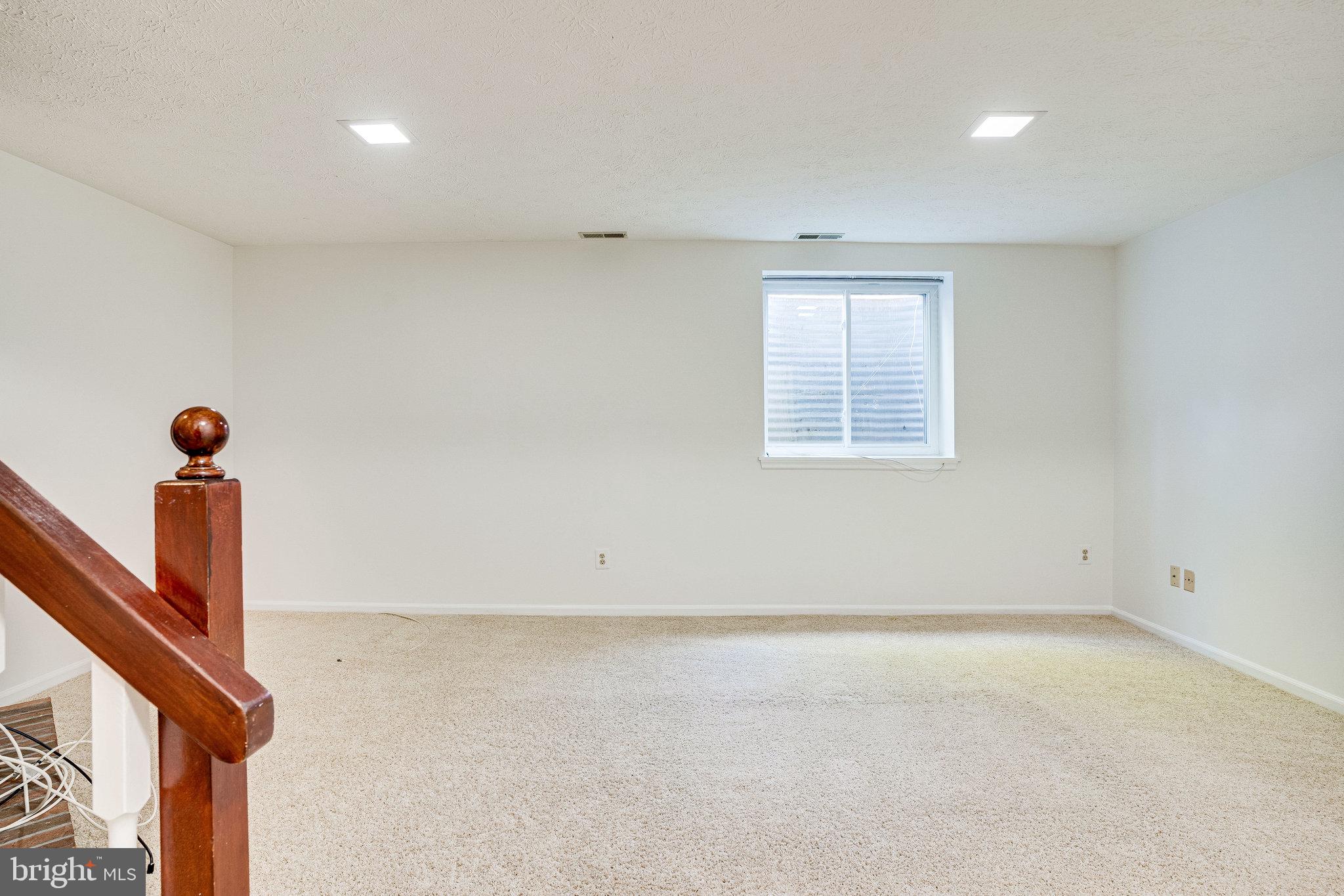 WUNDER'S CROSSROADS - Residential Lease