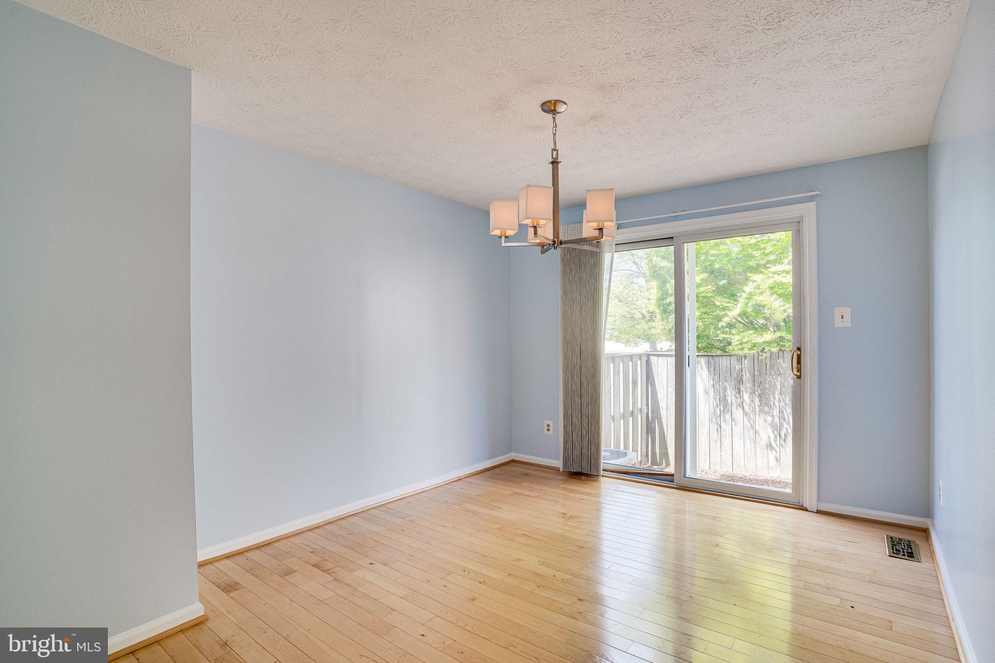 WUNDER'S CROSSROADS - Residential Lease