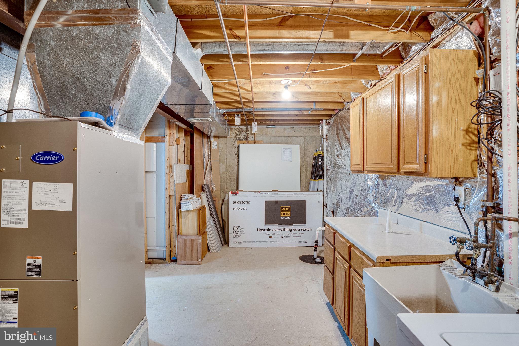 WUNDER'S CROSSROADS - Residential Lease