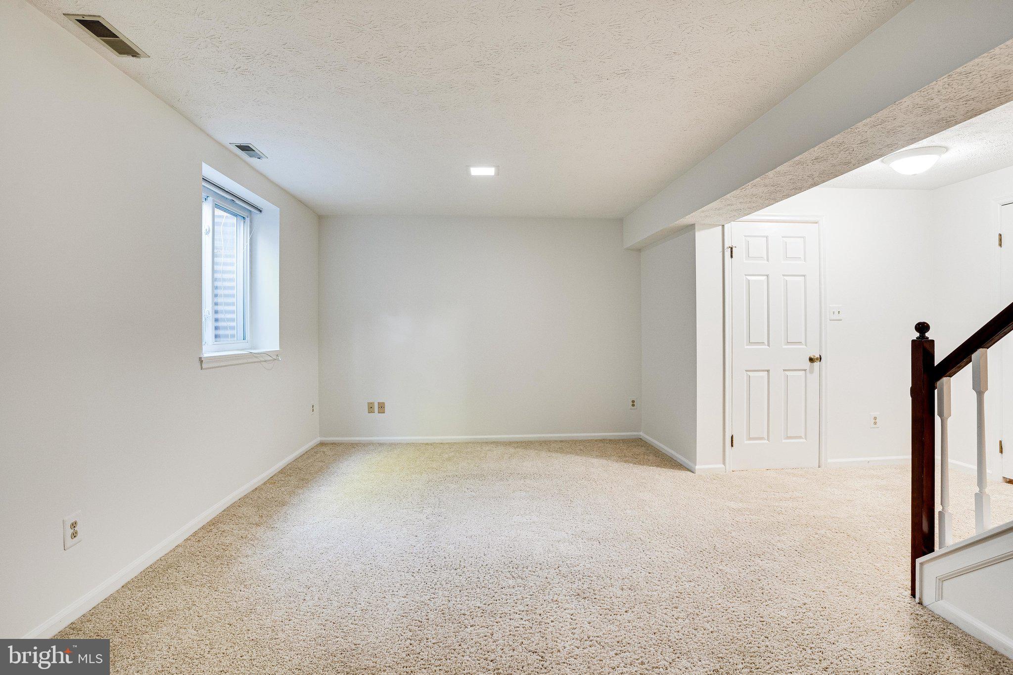 WUNDER'S CROSSROADS - Residential Lease