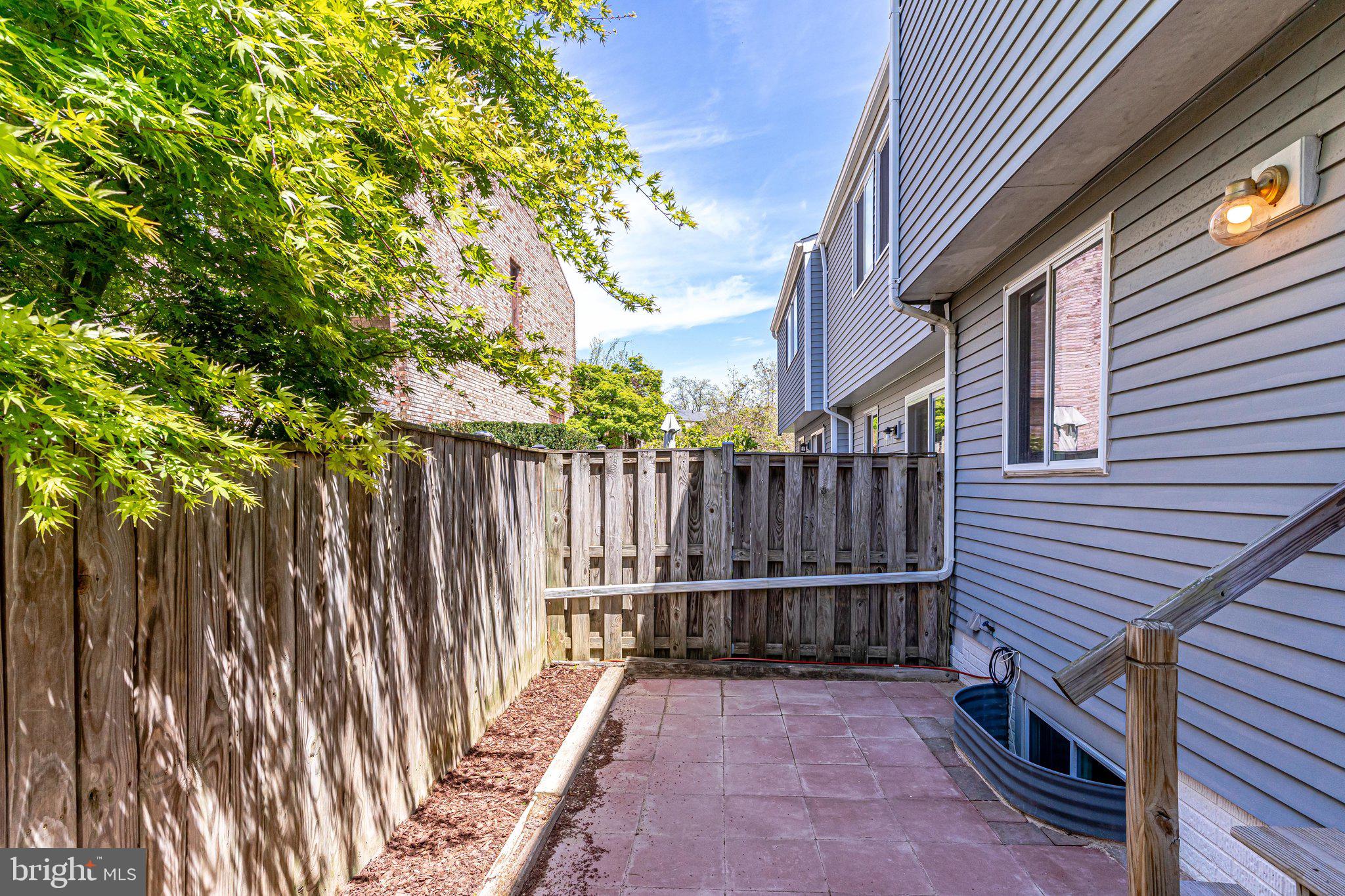 WUNDER'S CROSSROADS - Residential Lease