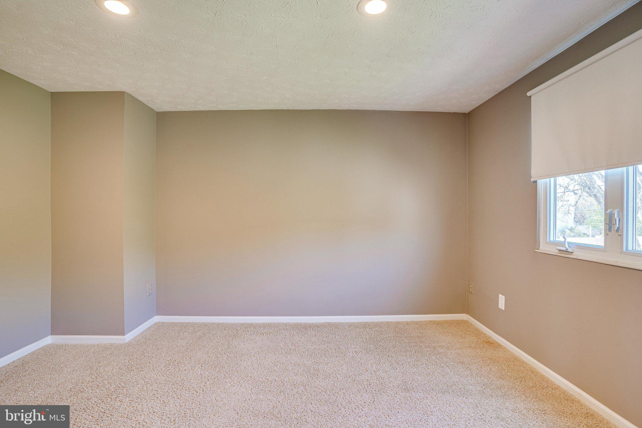 WUNDER'S CROSSROADS - Residential Lease