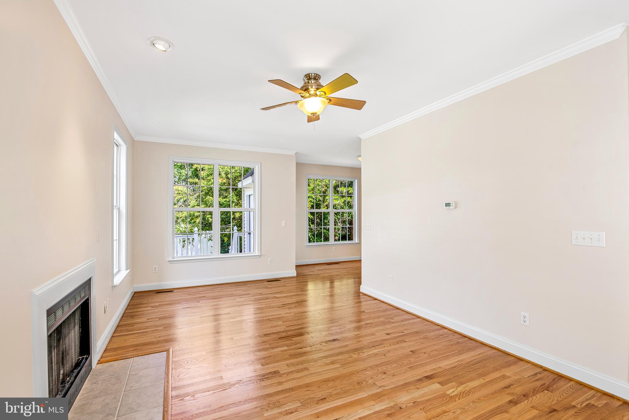 SCHOOLHOUSE COMMONS - Residential