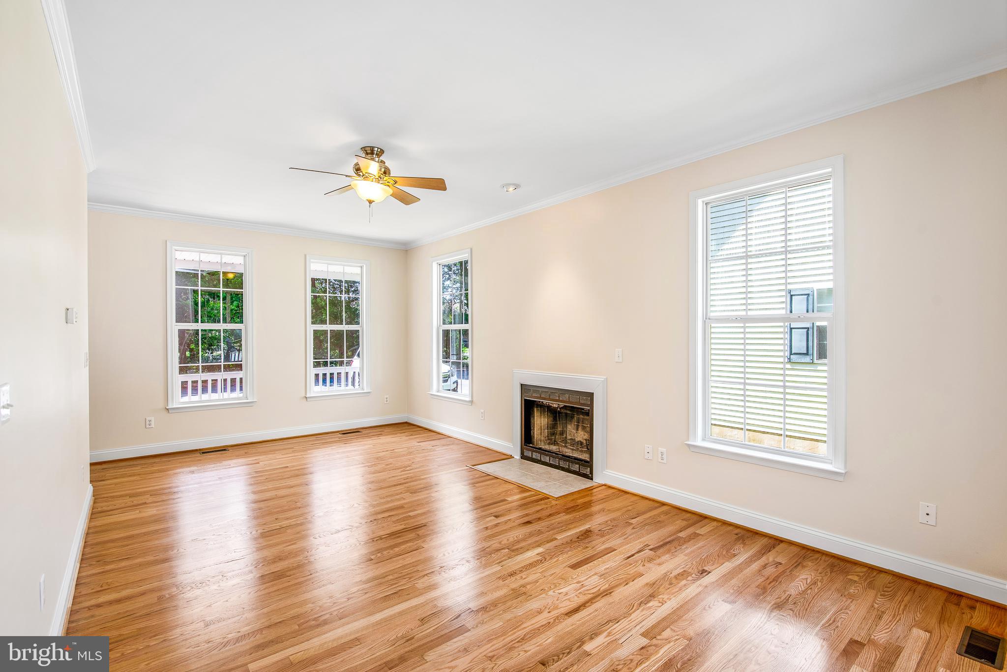 SCHOOLHOUSE COMMONS - Residential