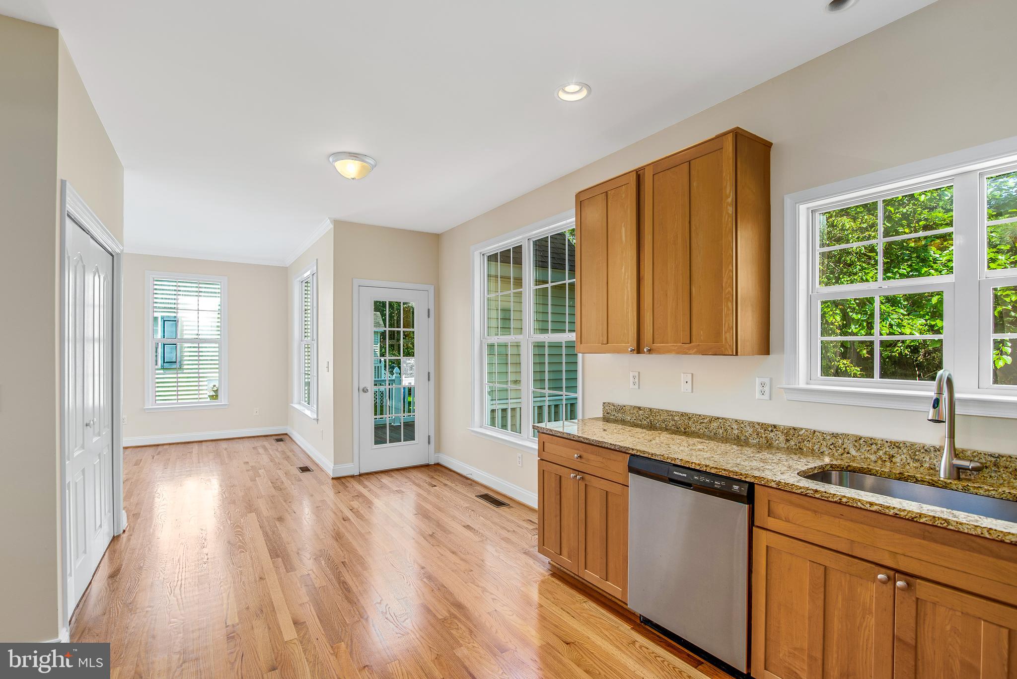 SCHOOLHOUSE COMMONS - Residential