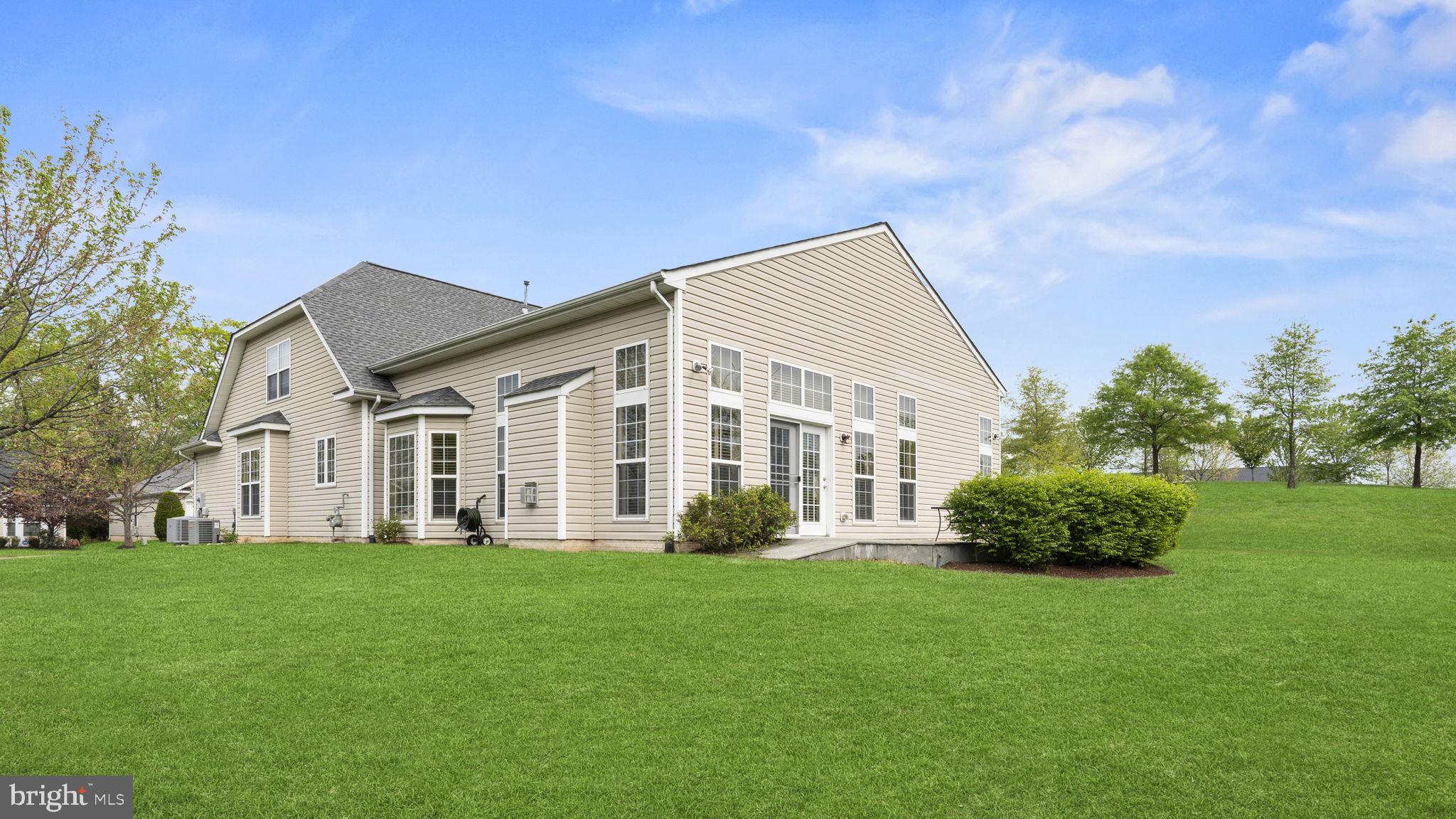 FOUR SEASONS AT HISTORIC VA - Residential Lease