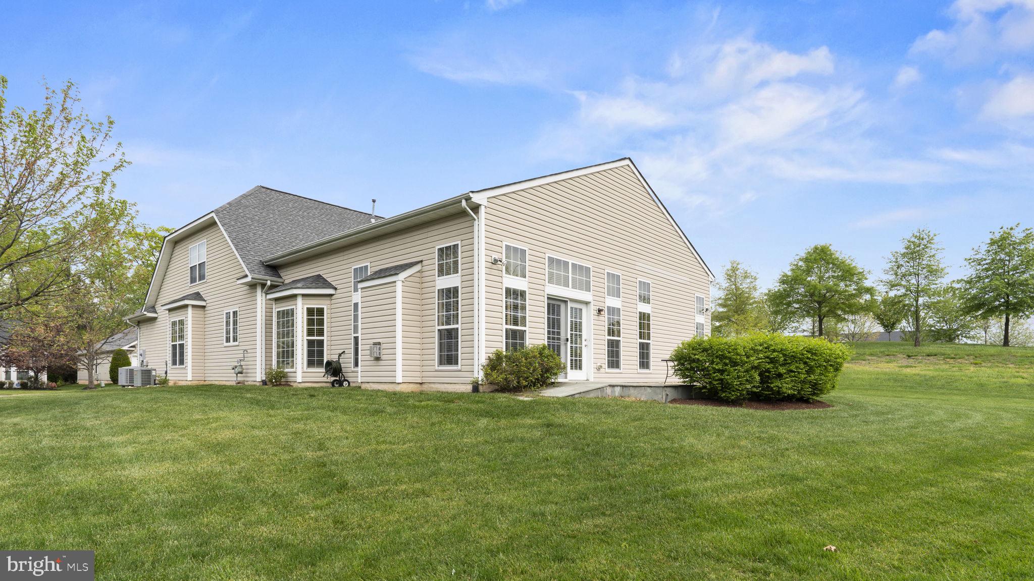 FOUR SEASONS AT HISTORIC VA - Residential Lease