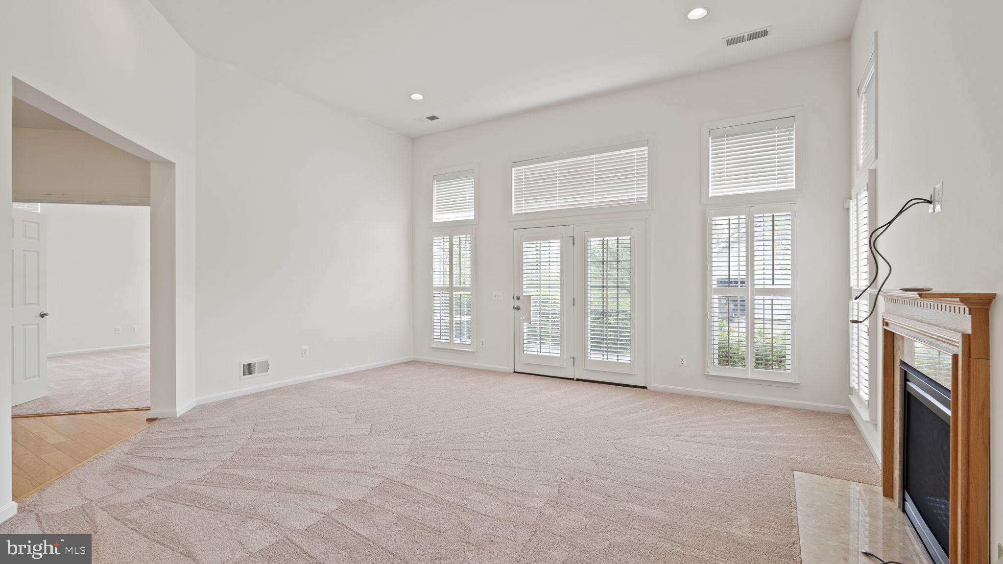 FOUR SEASONS AT HISTORIC VA - Residential Lease