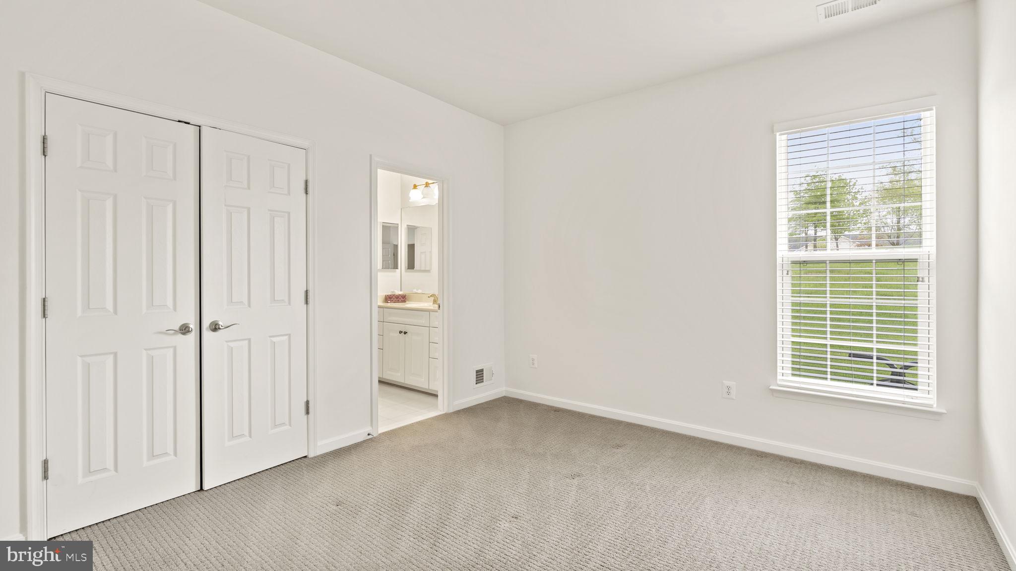 FOUR SEASONS AT HISTORIC VA - Residential Lease