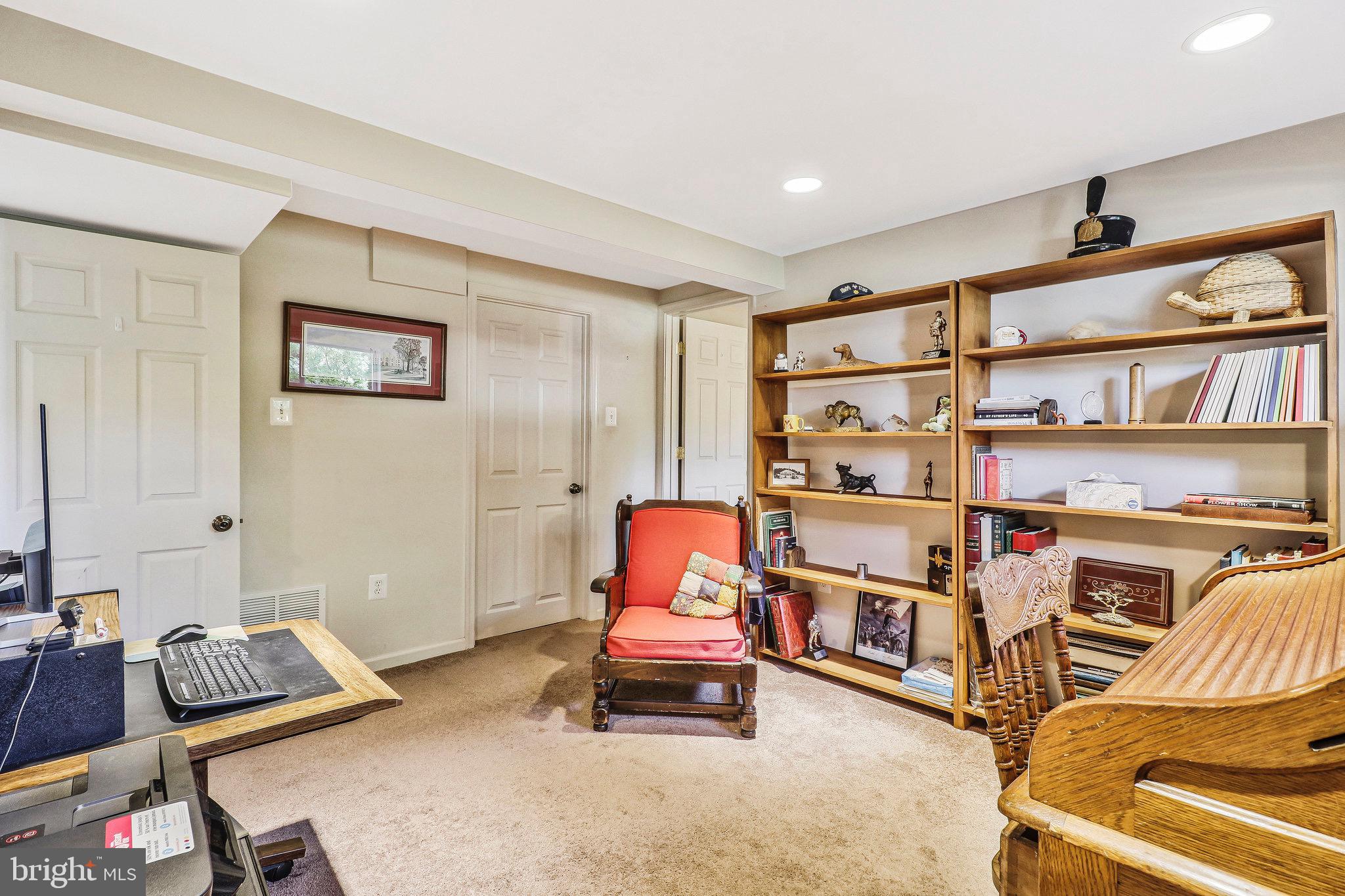 KINGS PARK WEST - Residential