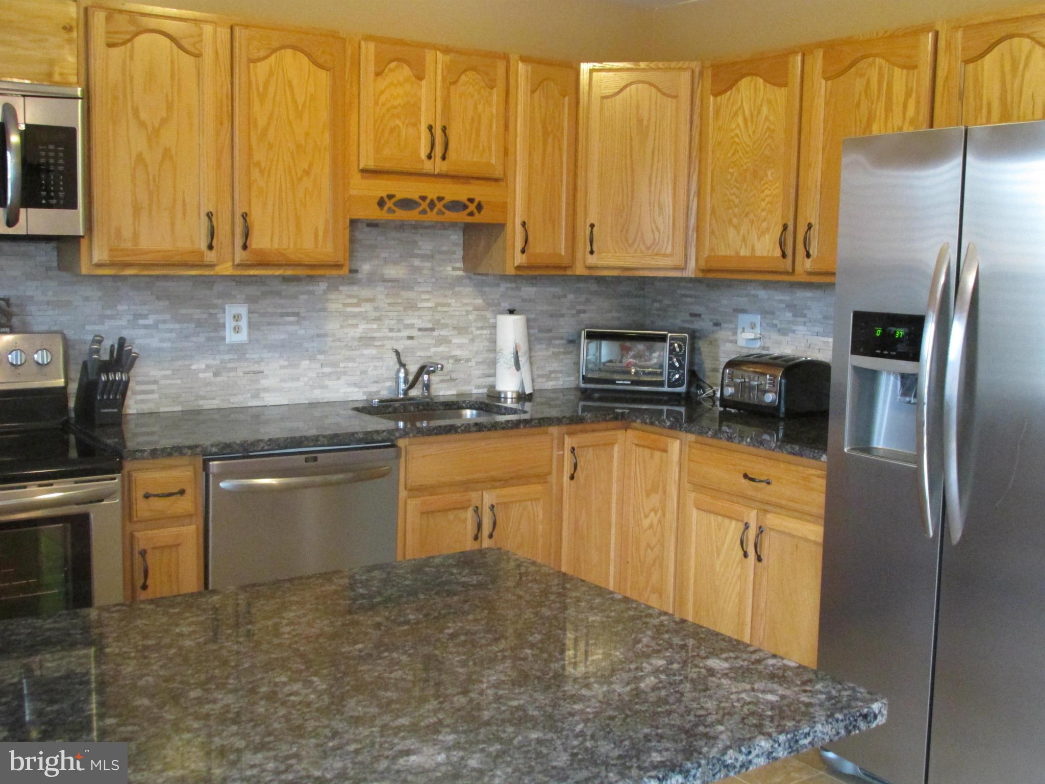 ELIZABETHS LANDING - Residential