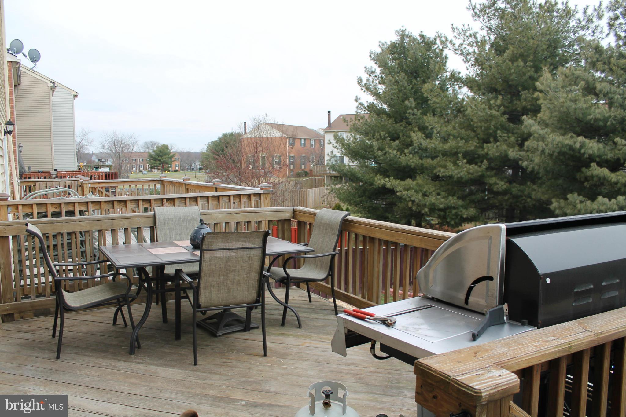 ELIZABETHS LANDING - Residential