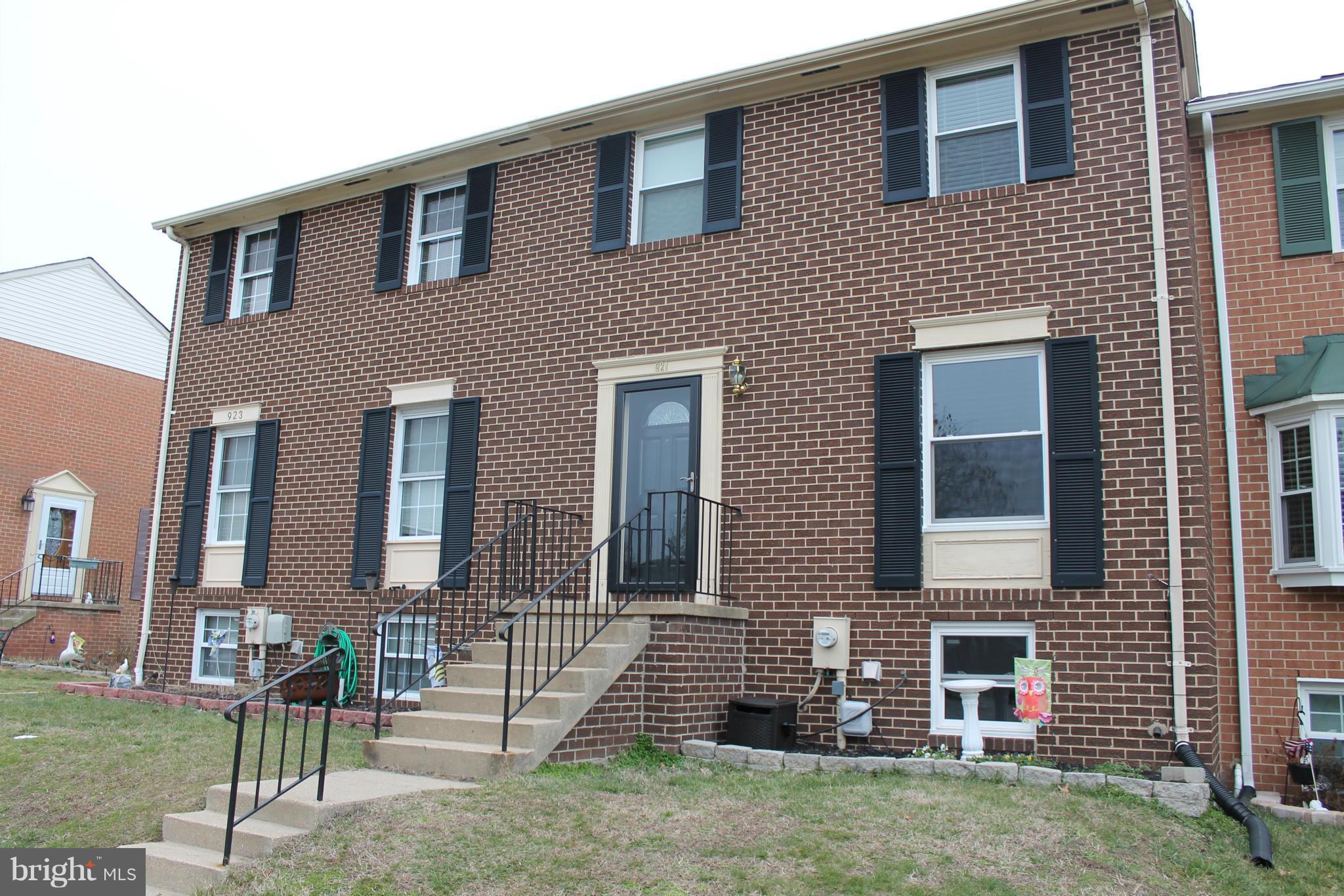 ELIZABETHS LANDING - Residential