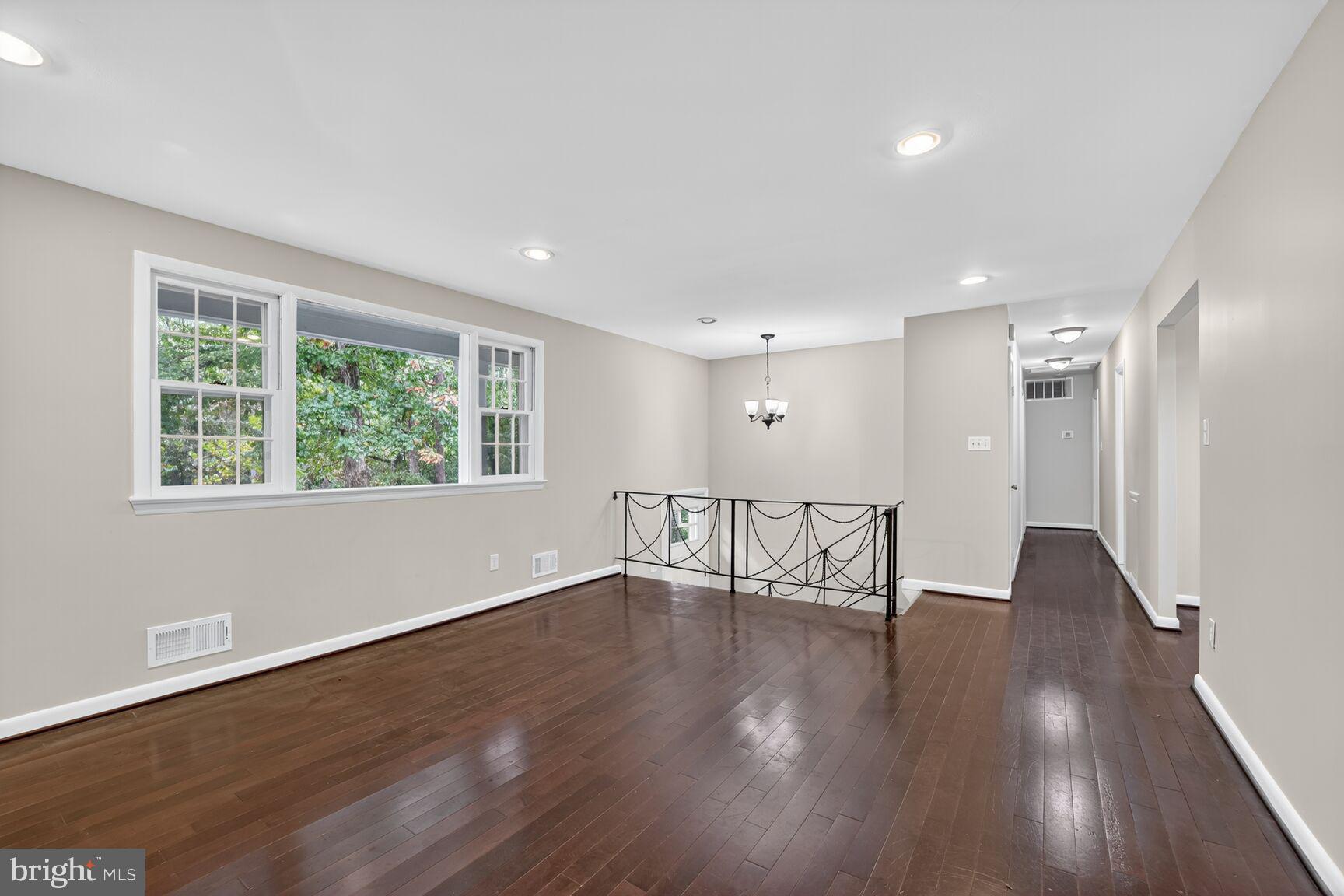 PLEASANT SPRINGS - Residential