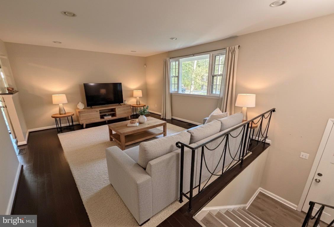 PLEASANT SPRINGS - Residential