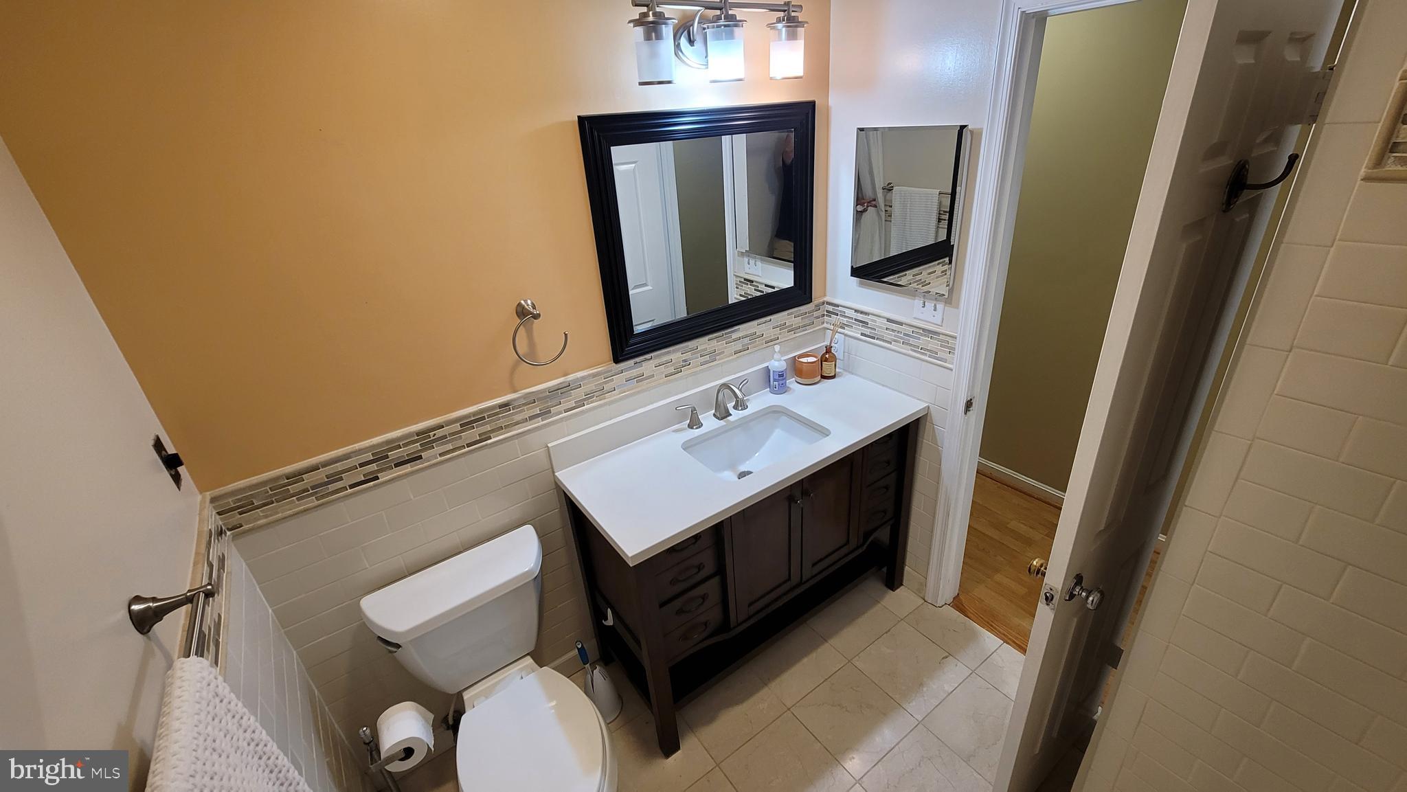 PARKSIDE AT ALEXANDRIA - Residential Lease