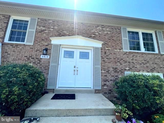 PARKSIDE AT ALEXANDRIA - Residential Lease