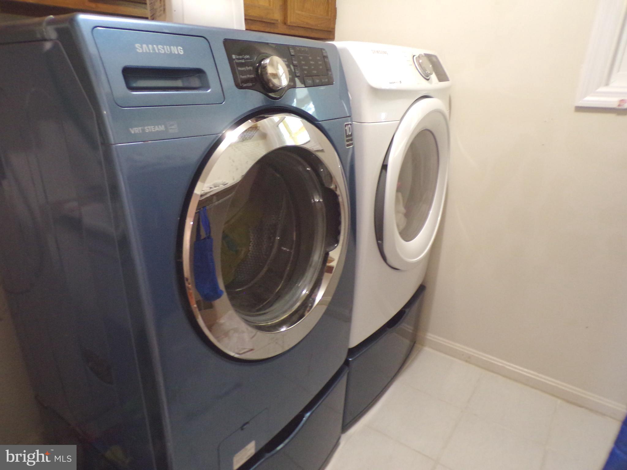 PARKSIDE AT ALEXANDRIA - Residential Lease