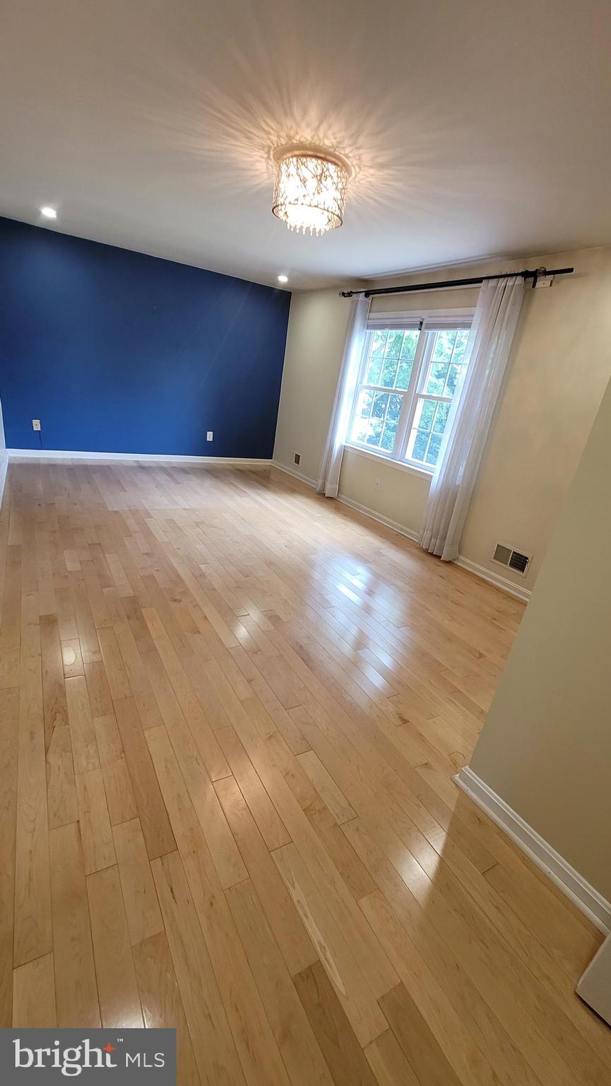 PARKSIDE AT ALEXANDRIA - Residential Lease