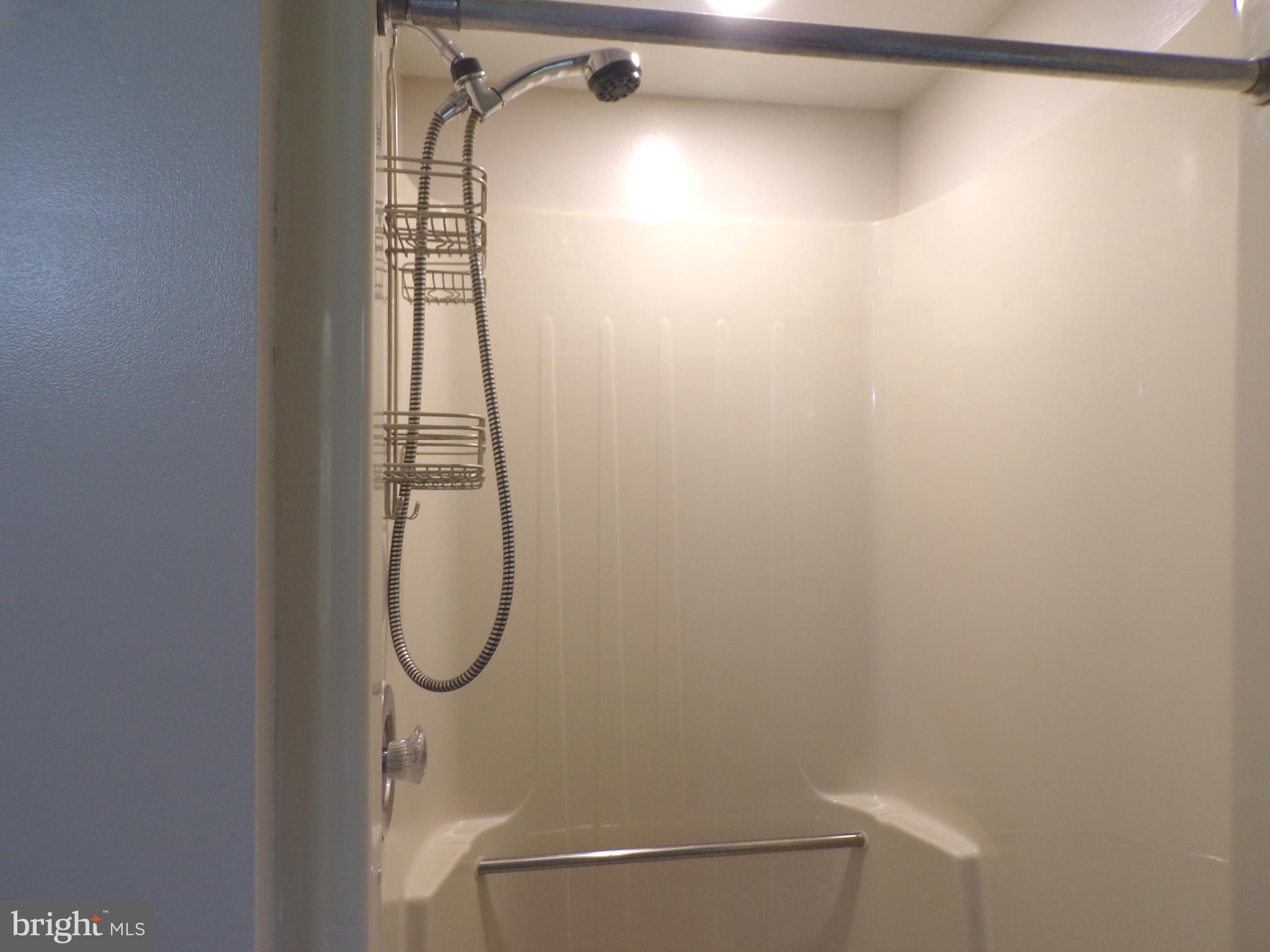 PARKSIDE AT ALEXANDRIA - Residential Lease