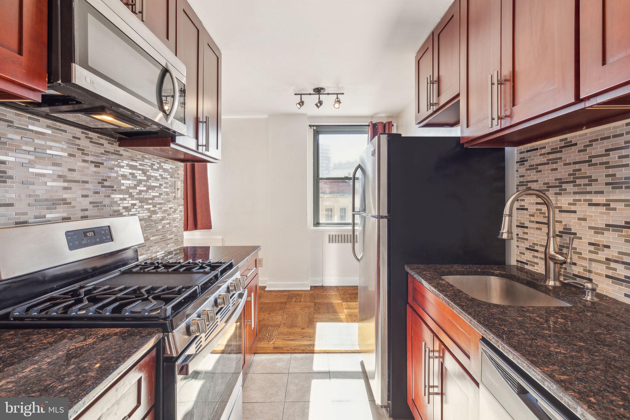 ART MUSEUM AREA - Residential