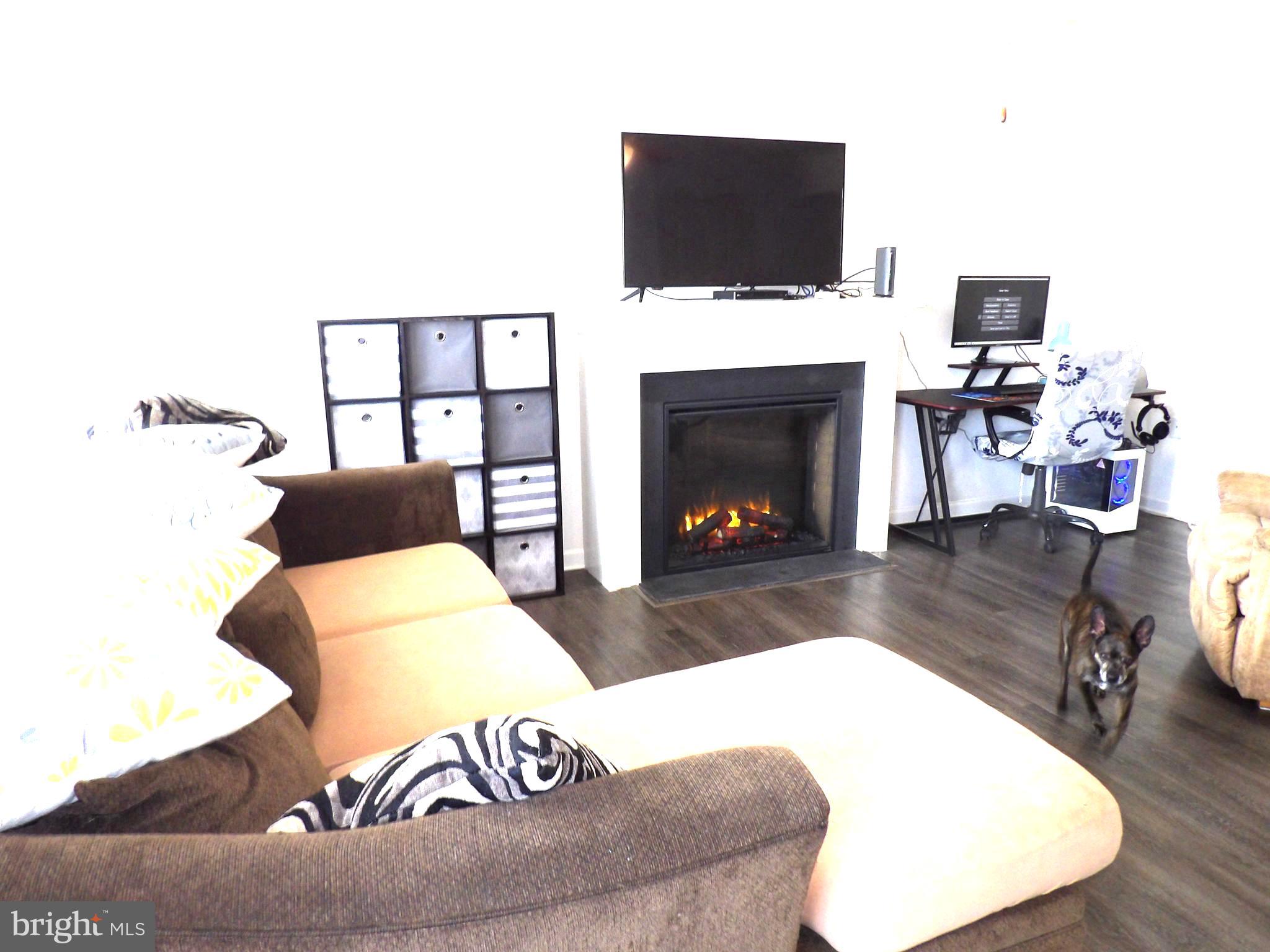 MCCAULEY CROSSING - Residential