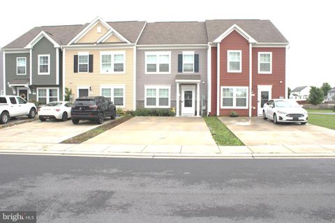 16 HEALEY COURT BUNKER HILL WV 25413