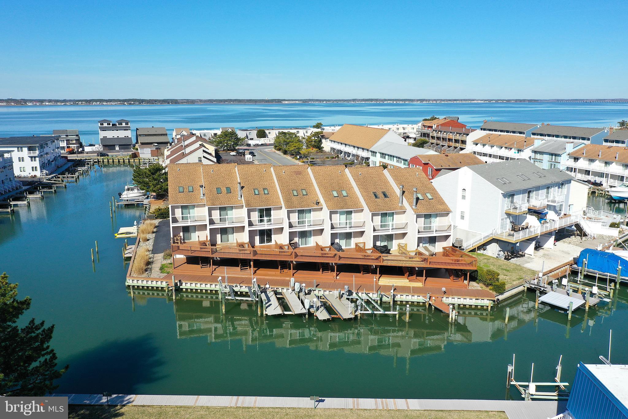 BAYSHORE ESTATES - Residential