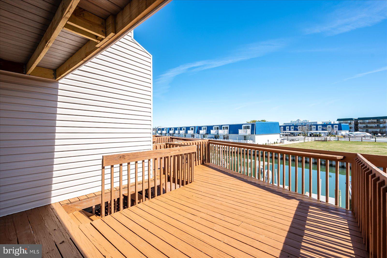 BAYSHORE ESTATES - Residential