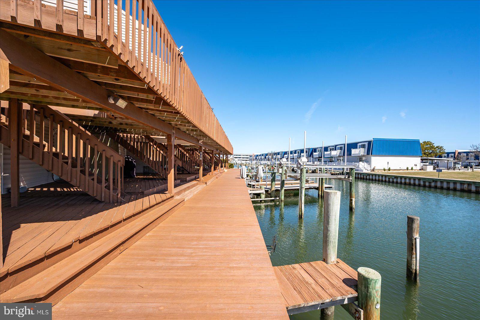 BAYSHORE ESTATES - Residential