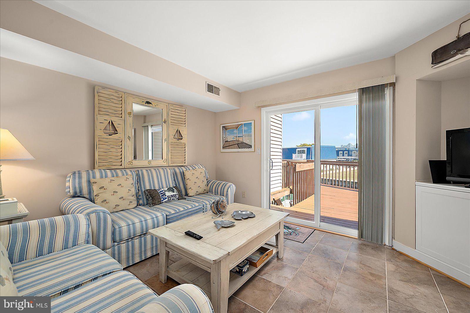 BAYSHORE ESTATES - Residential