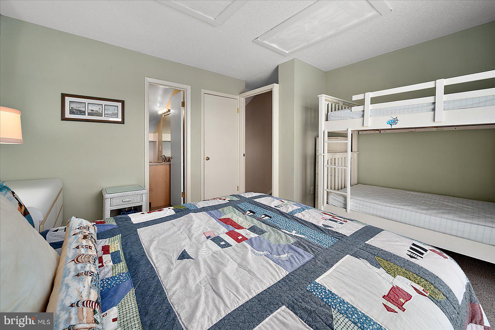 BAYSHORE ESTATES - Residential