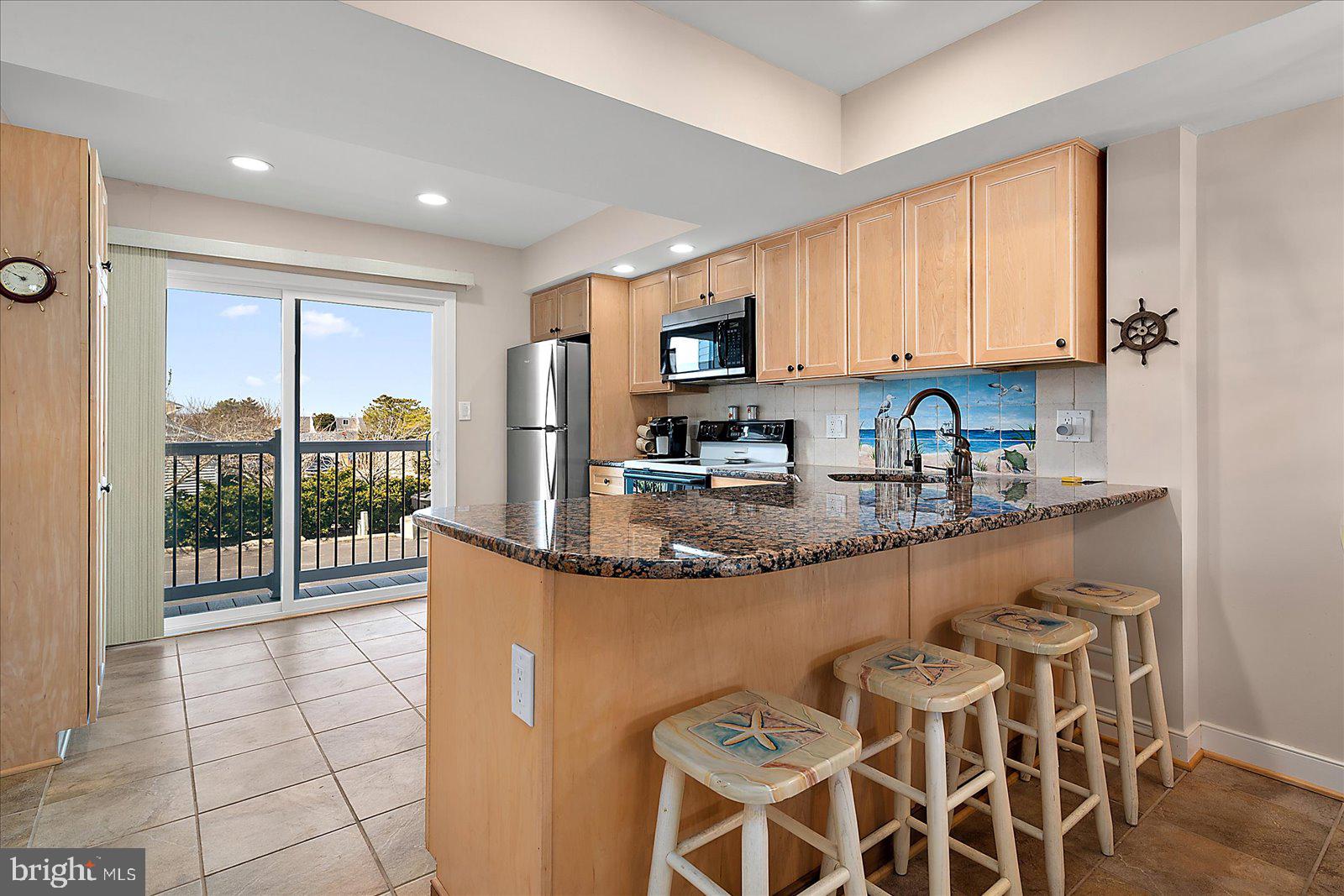 BAYSHORE ESTATES - Residential