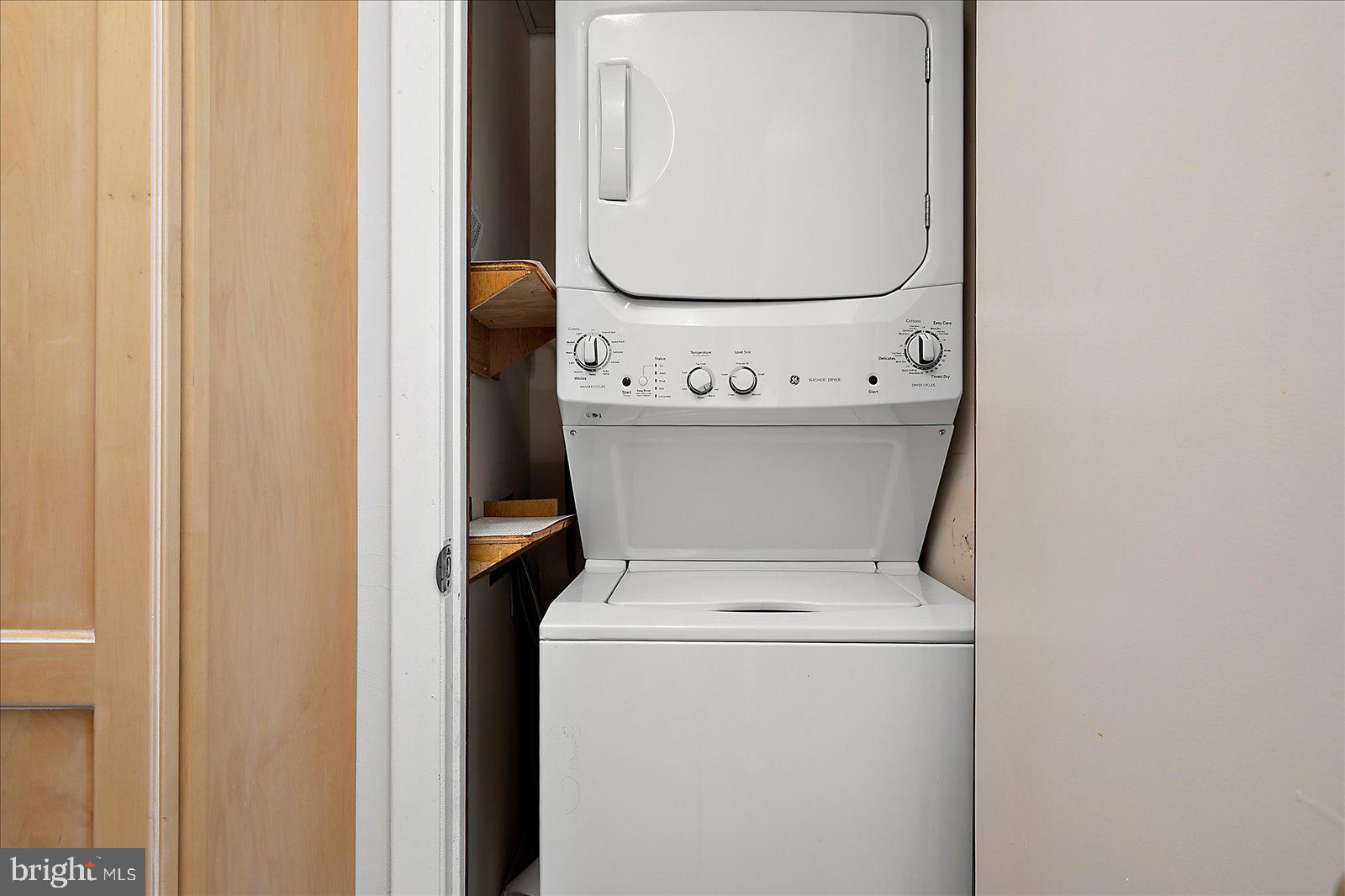 BAYSHORE ESTATES - Residential